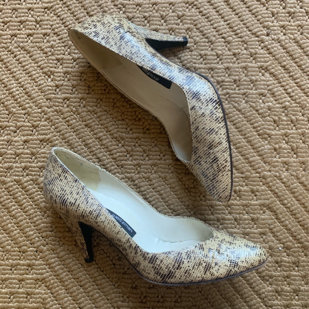 Vintage Stuart Weitzman Pumps Snake Skin Heel 🐍